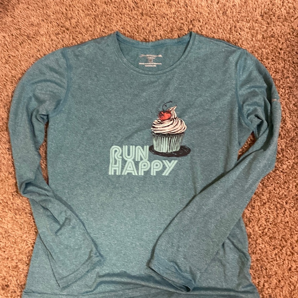 Brooks run happy long sleeve